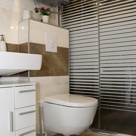 Megi Apartman *